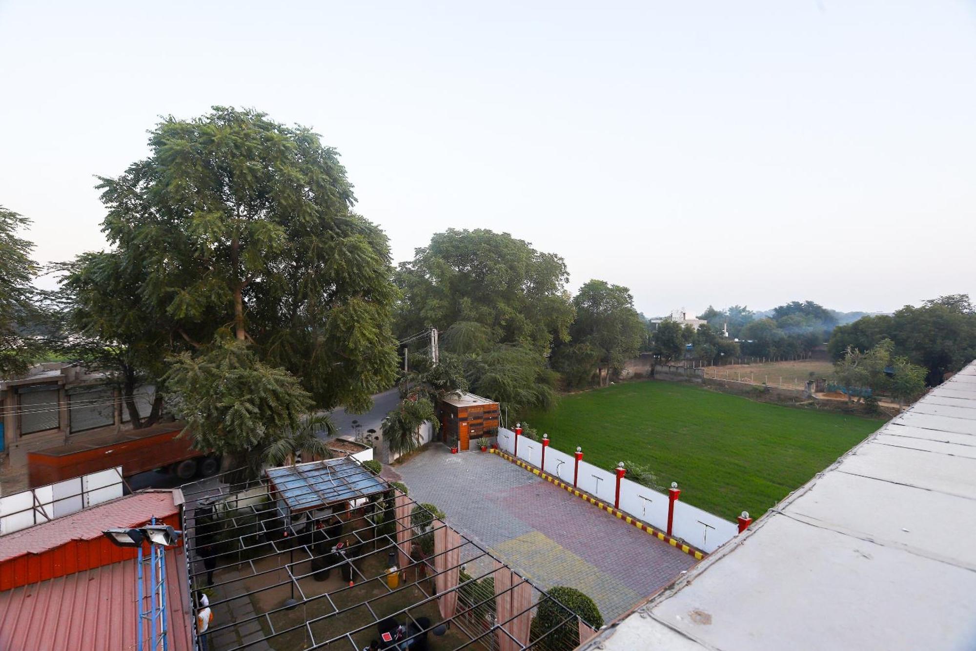Hotel Oyo Surya Garden Retreat