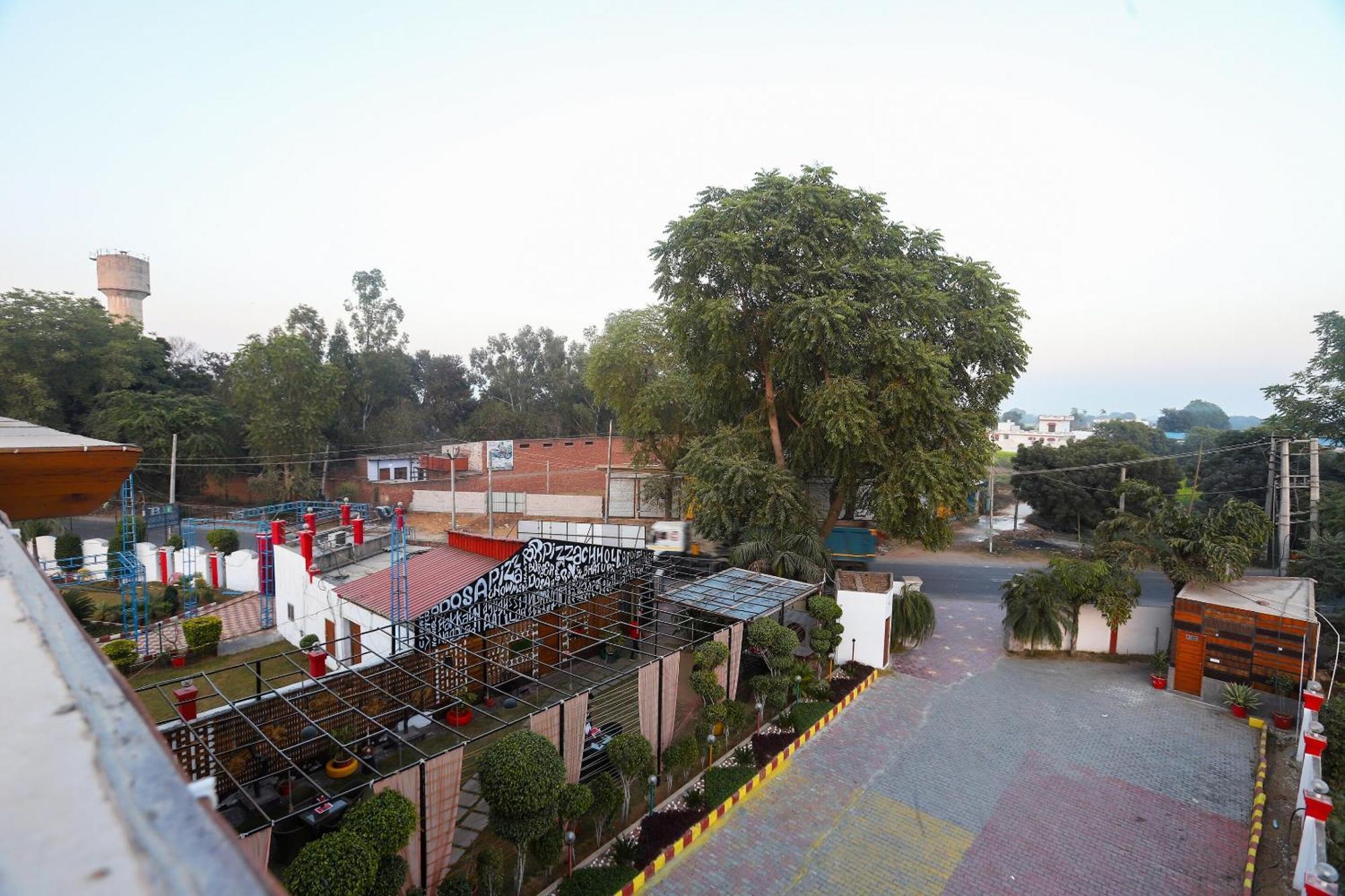 Oyo Surya Garden Retreat Hotel
