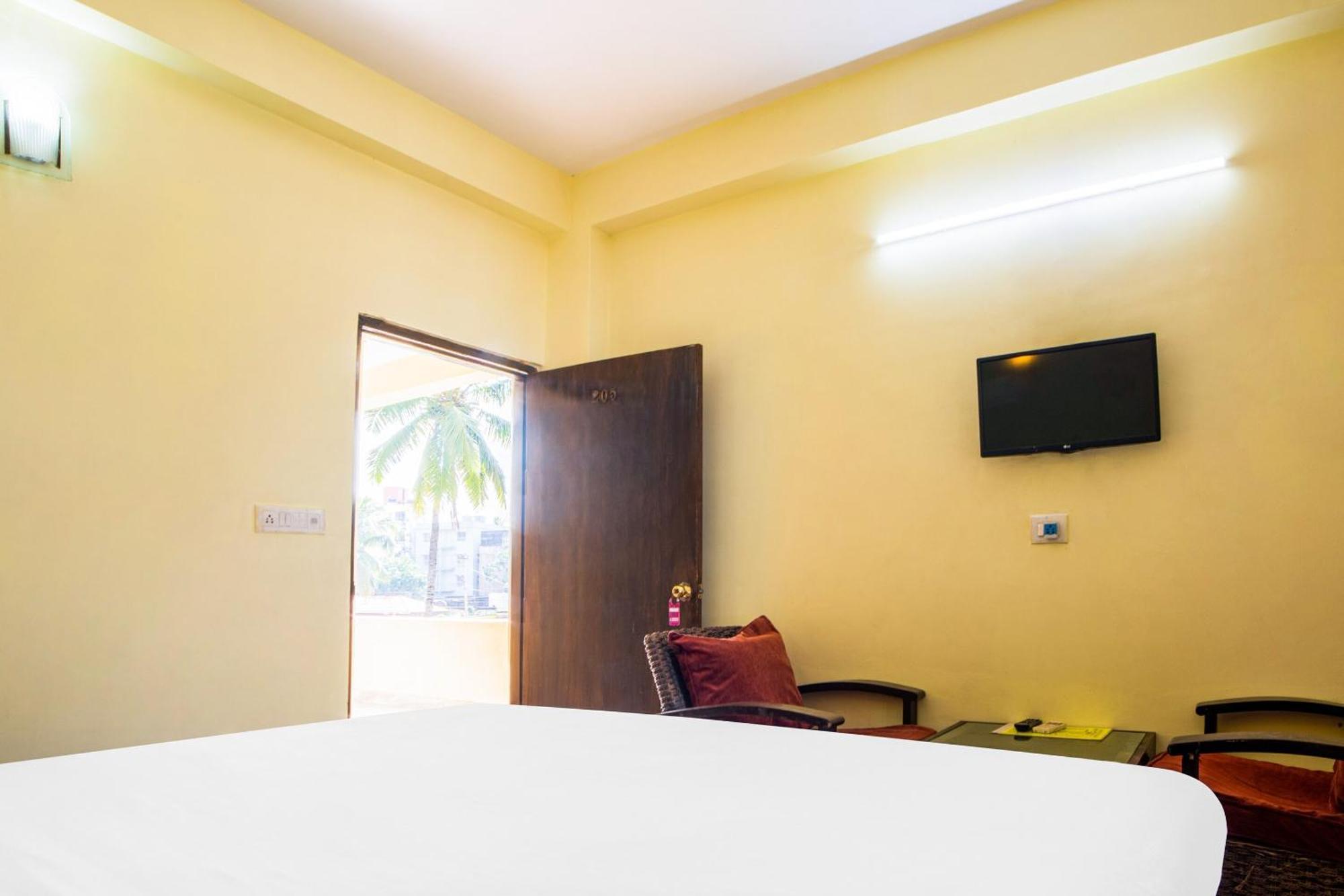 Oyo Surya Garden Retreat Hotel Puri